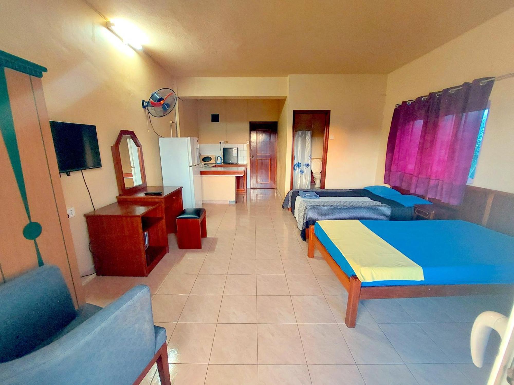 Latanier Beach Hotel Grand Bay Buitenkant foto